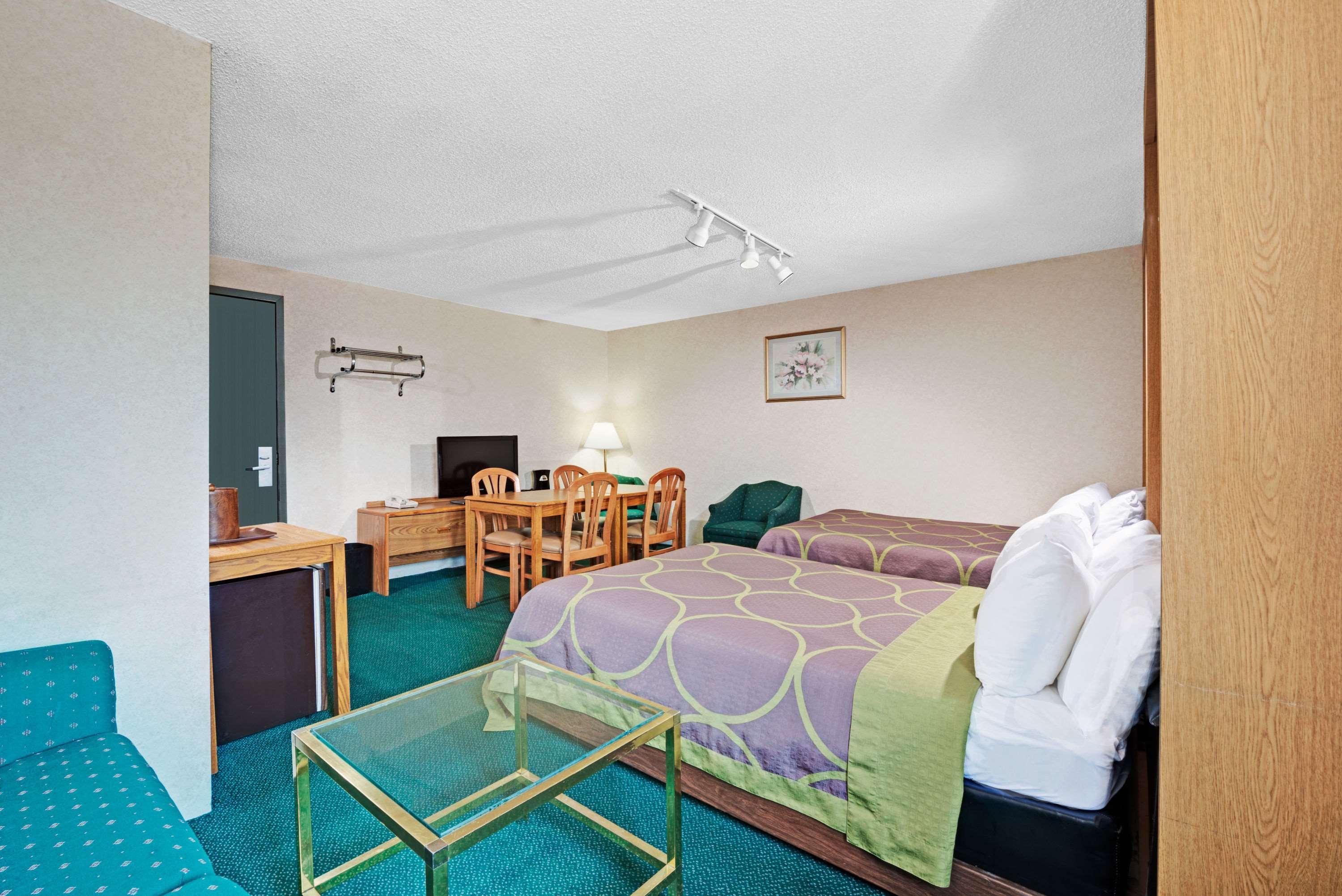 Super 8 By Wyndham Kenmore/Buffalo/Niagara Falls Area מראה חיצוני תמונה