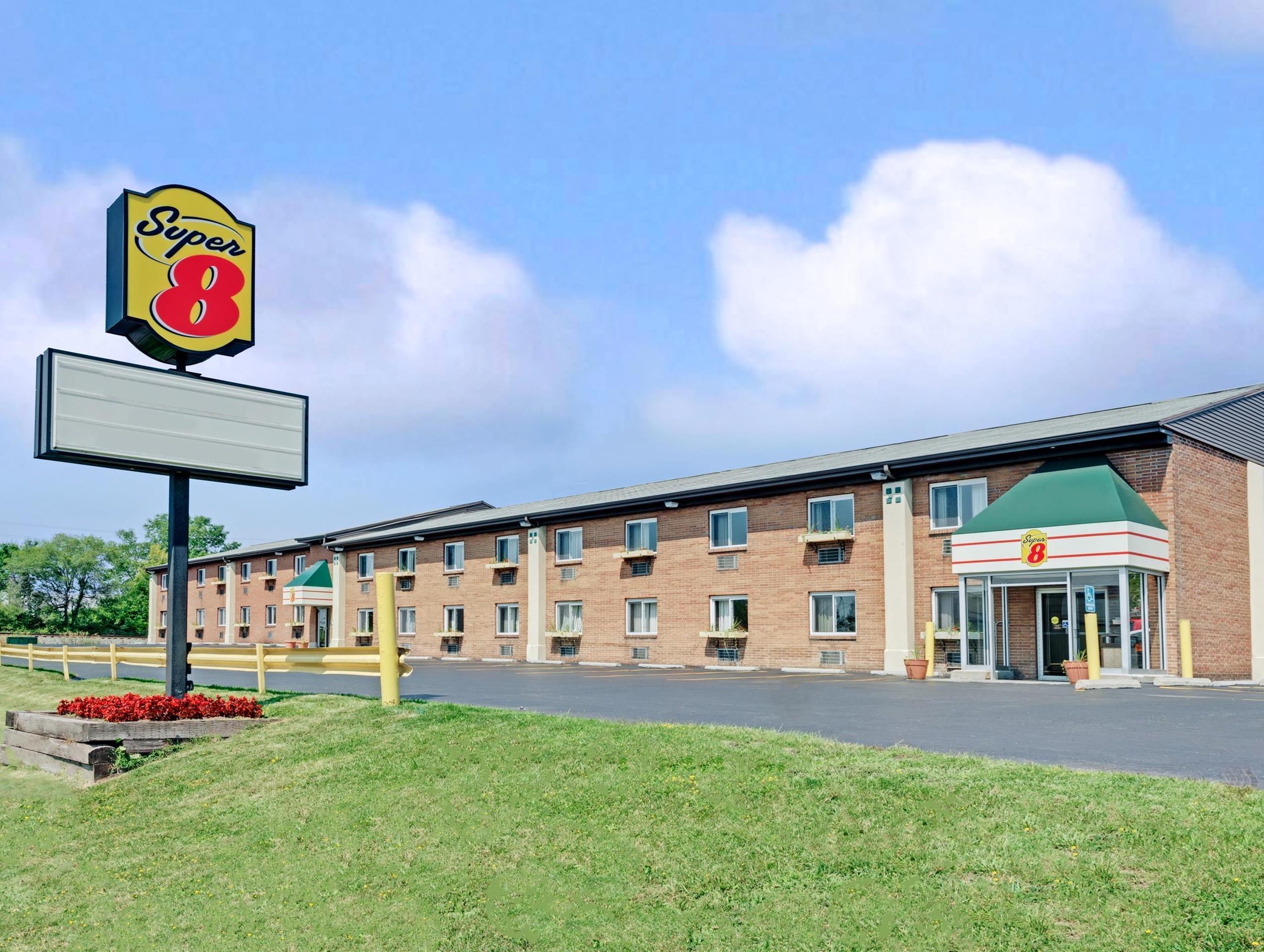 Super 8 By Wyndham Kenmore/Buffalo/Niagara Falls Area מראה חיצוני תמונה